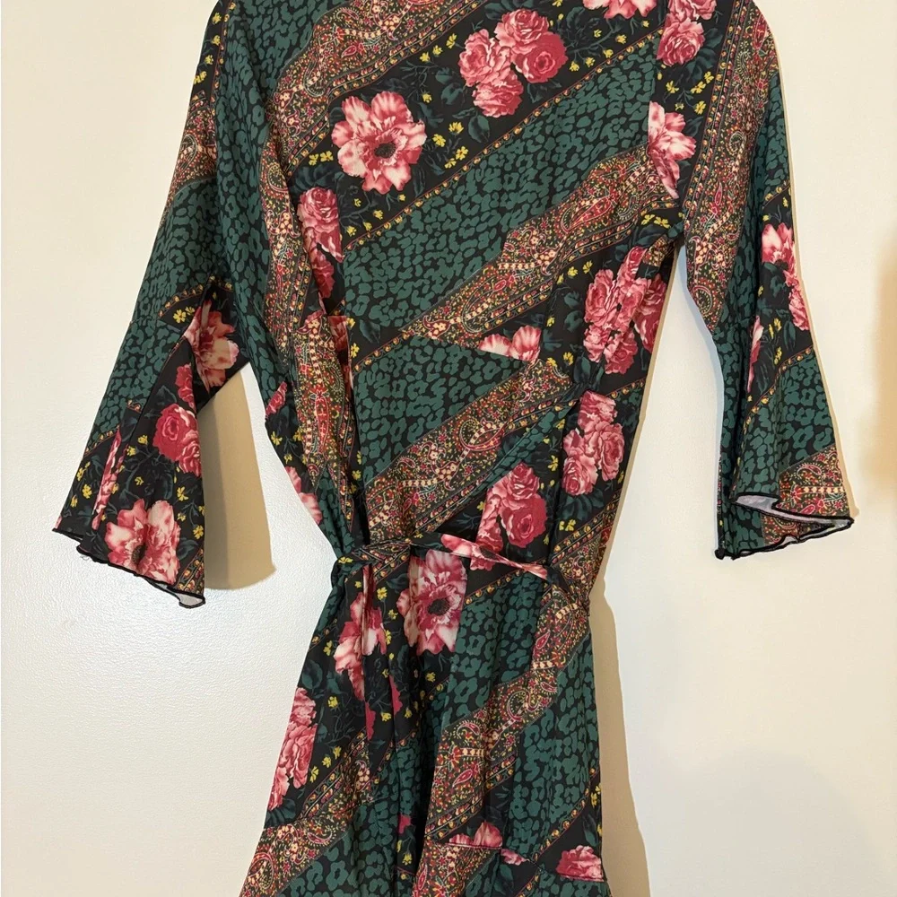 Floral Wrap Dress with Ruffle Detail - Picture 3 of 6